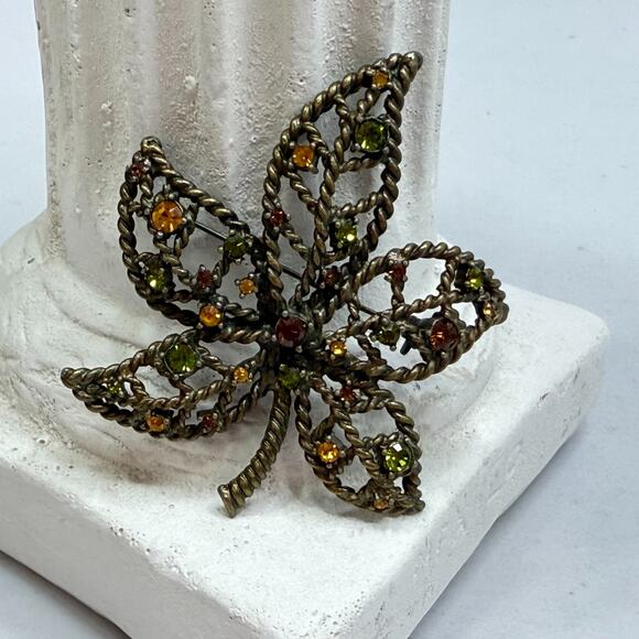 Vintage Avon Rhinestone Brooch Openwork Leaf Gold, Green Sparkling Gemstones - Picture 2 of 8